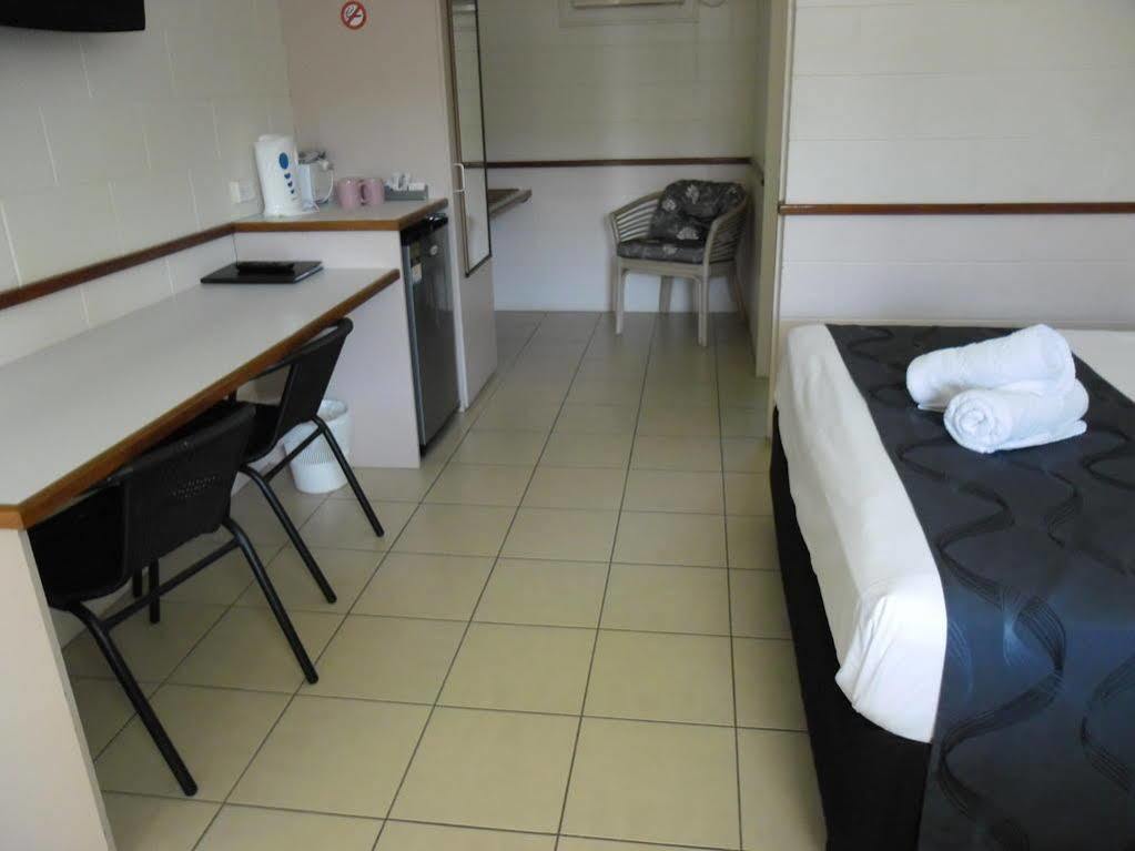 Banjo Paterson Motor Inn Τάουνσβιλ Εξωτερικό φωτογραφία